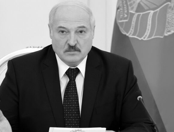 Bielorussia: Lukashenko annuncia la formazione di milizie popolari per la difesa territoriale