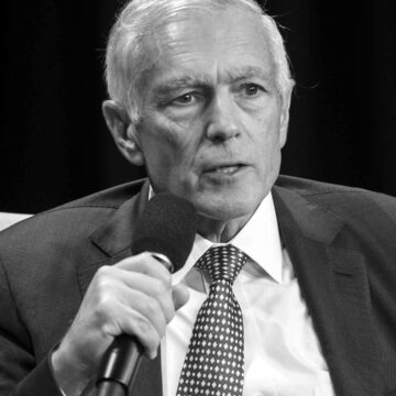 Il momento della verità. Il generale Wesley Clark: la NATO deve entrare in guerra o cesserà di esistere