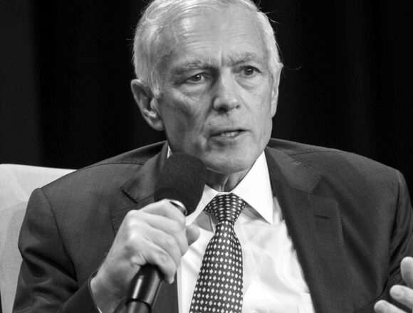 Il momento della verità. Il generale Wesley Clark: la NATO deve entrare in guerra o cesserà di esistere