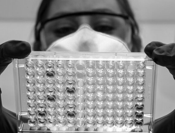 virus_research Studio belga pubblicato su NIH: il farmaco di Pfizer ha causato cancro fulminante nei topi