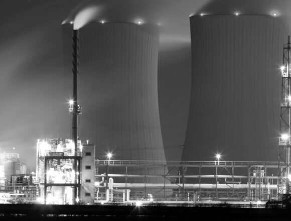 power_plant_ukraine Nemmeno l’ISIS e al-Qaeda hanno mai attaccato una centrale nucleare ma i buoni rimangono in silenzio mentre i russi si preparano a disconnettere Zaporozhye