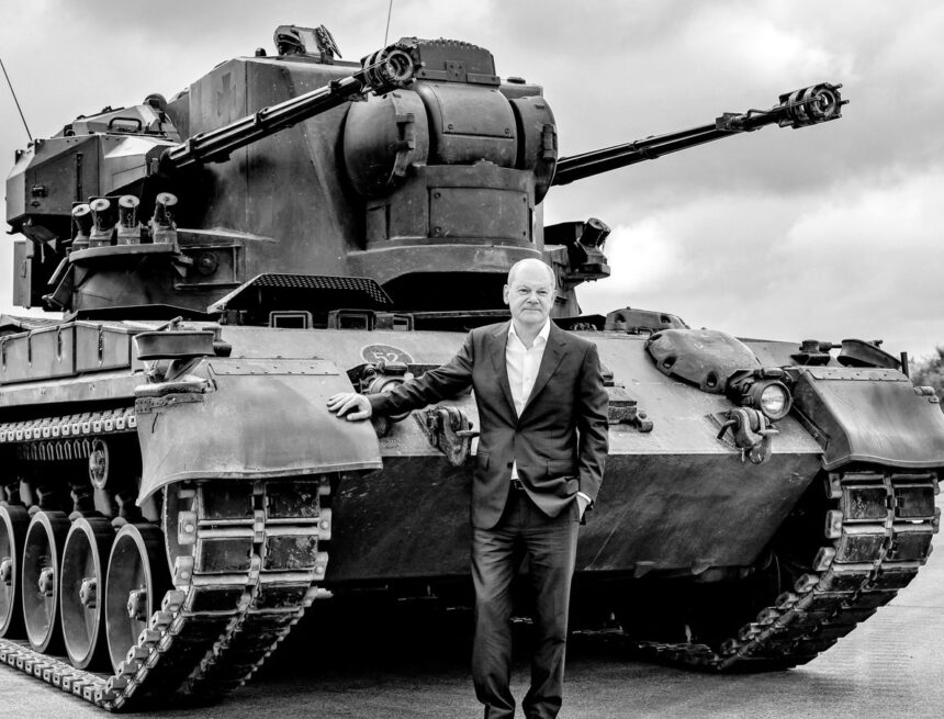 scholz_tank Intelligence russa: gli USA hanno convinto la Germania ad una guerra in Europa