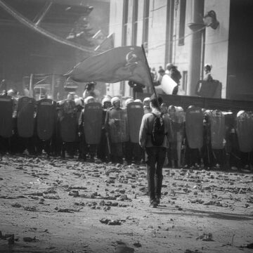 Consigliere del Cremlino: “URSS mai davvero sciolta legalmente”. Pronta la bomba fine-di-mondo di Mosca e Pechino